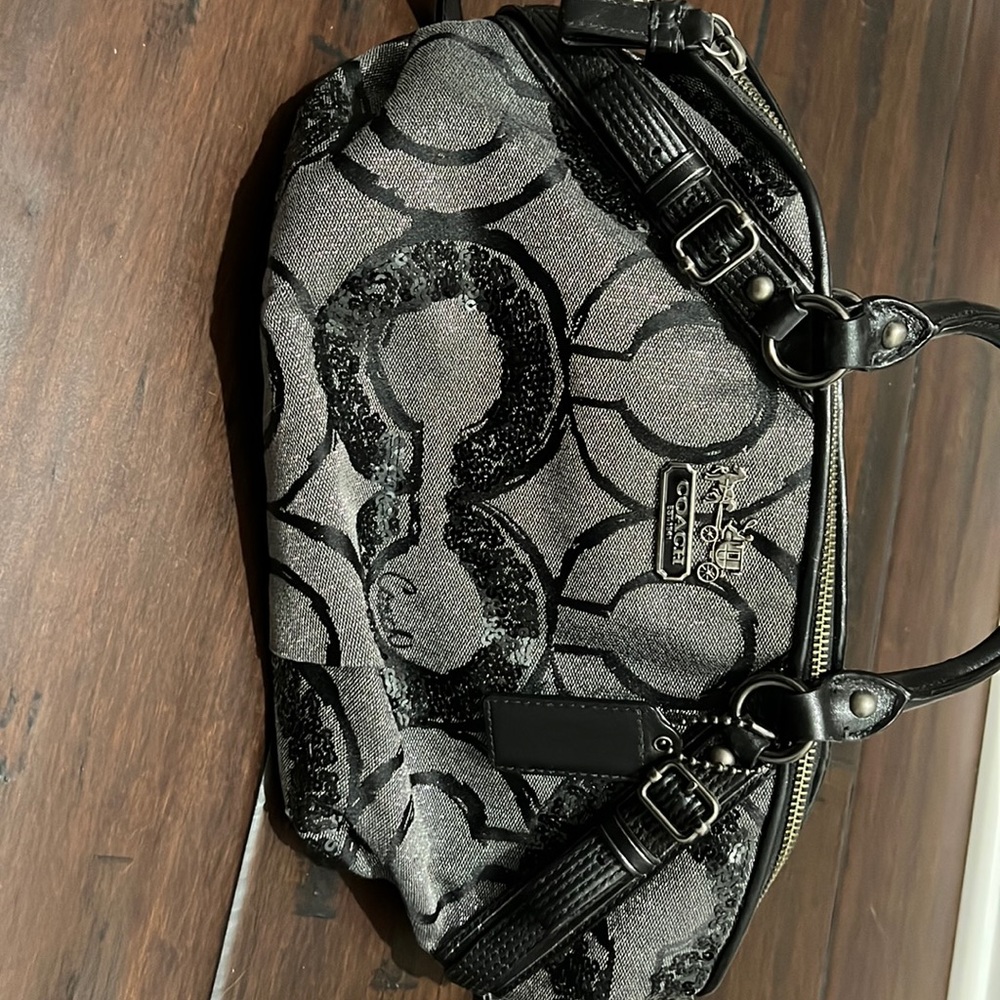 Coach black purse - Picture 1 of 3